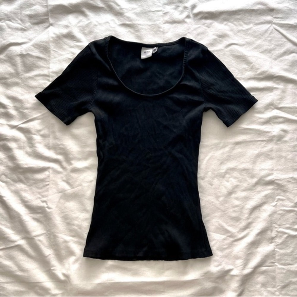 Scoop Neck‎ Tee